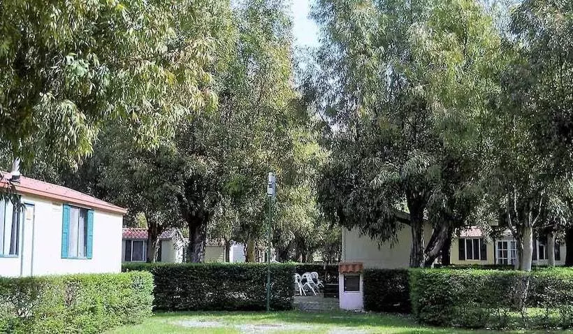 Hotelli Villaggio Camping Maratea