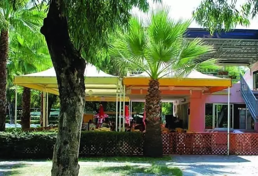 Hotelli Villaggio Camping Maratea