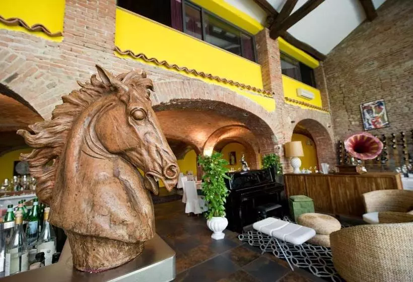 ホテル Albergo Cavallino