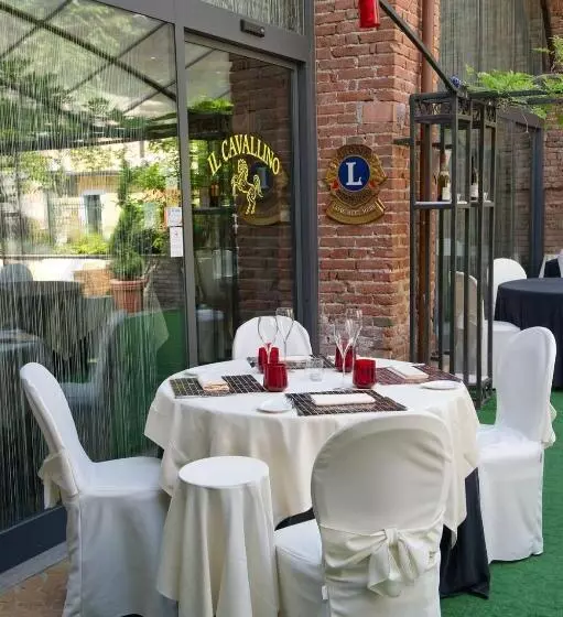 ホテル Albergo Cavallino