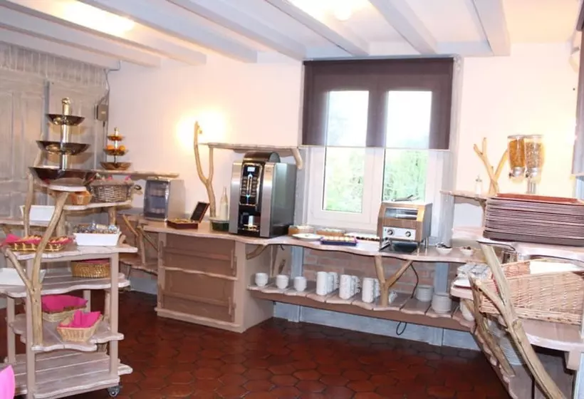 Отель Auberge La Tomette, The Originals Relais