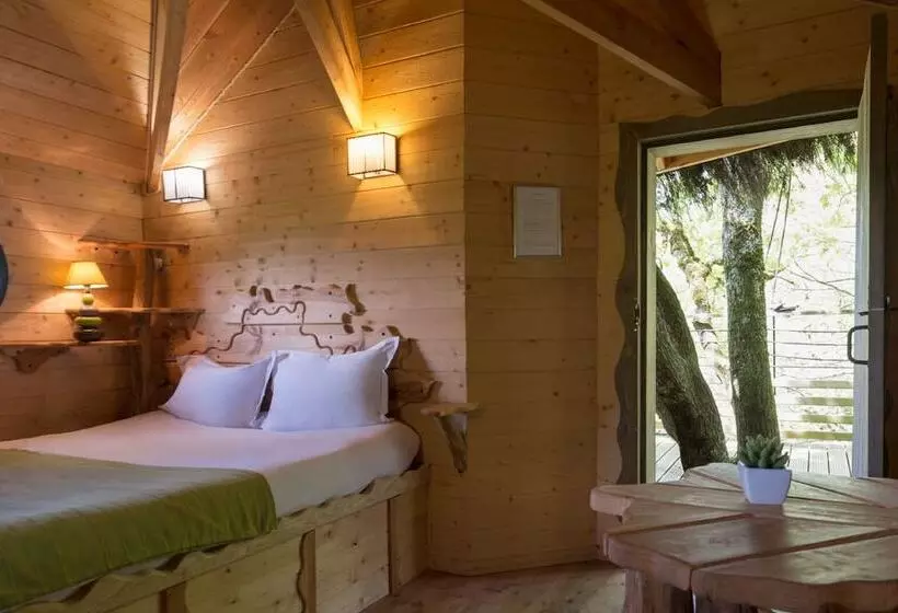 Отель Auberge La Tomette, The Originals Relais