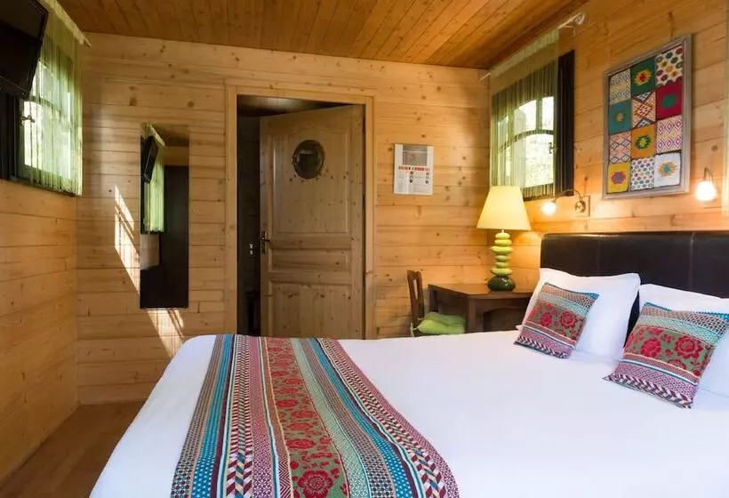 Отель Auberge La Tomette, The Originals Relais