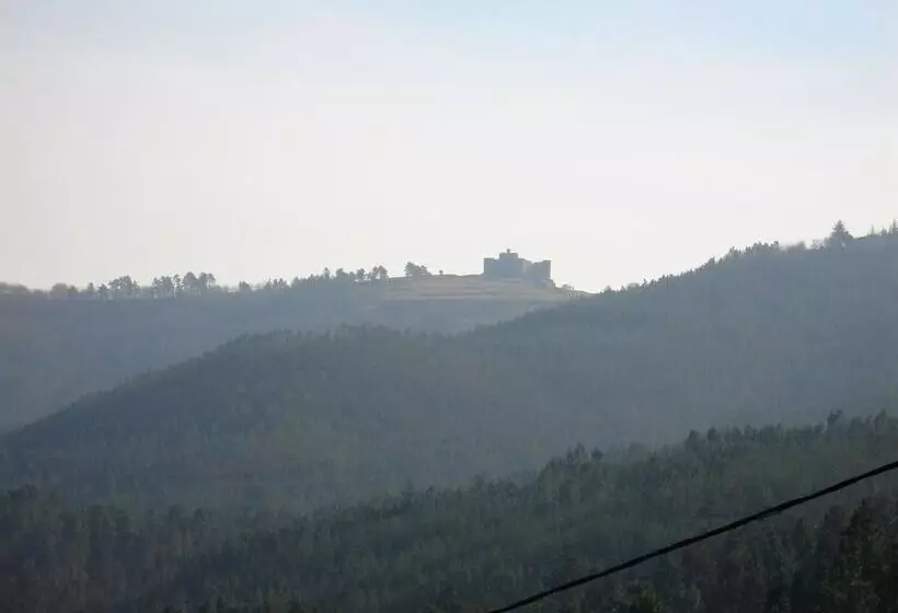 Отель Château Lou Cante Perdrix