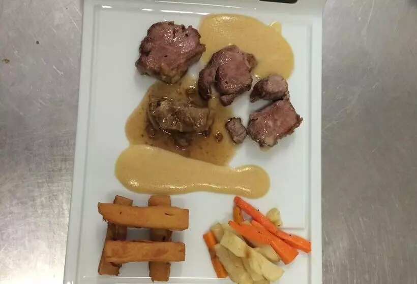 Отель Château Lou Cante Perdrix