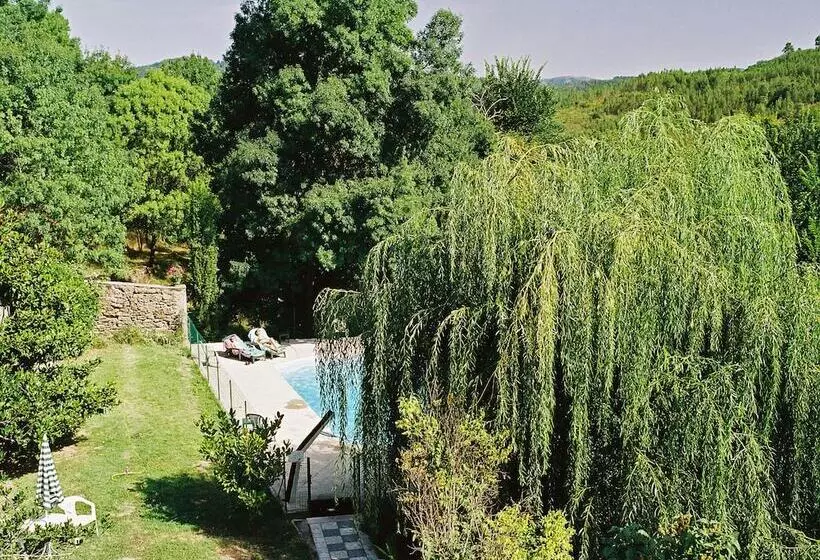 Отель Château Lou Cante Perdrix