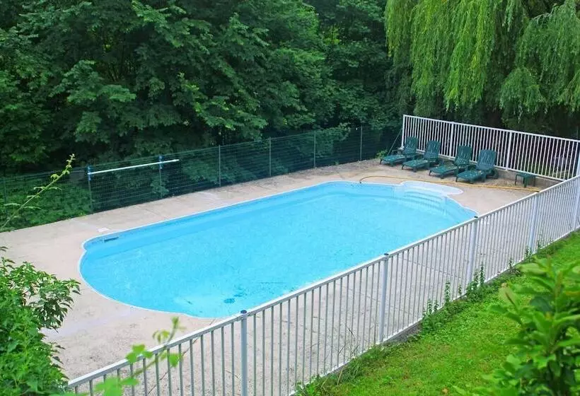 Отель Château Lou Cante Perdrix