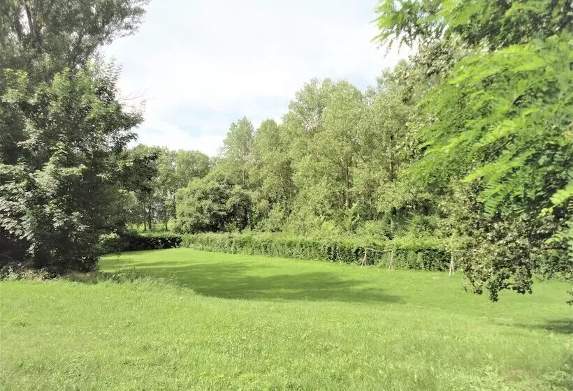 Отель La Bonne Auberge