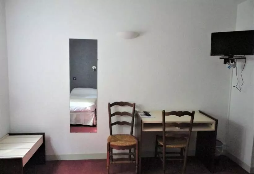 Отель La Bonne Auberge