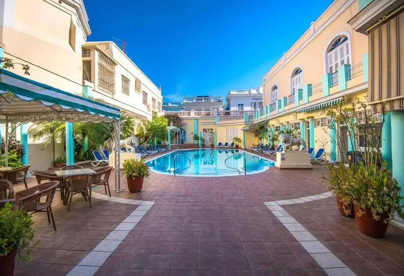 هتل La Union, Affiliated by Melia