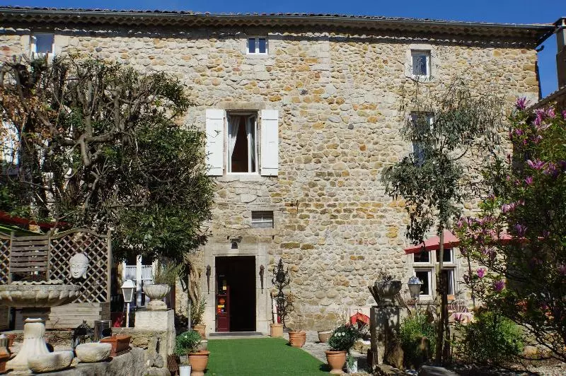 فندق Le Manoir Du Raveyron