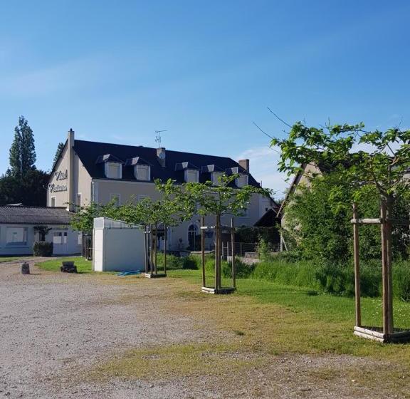 호텔 Hôtel Restaurant Le Moulin De La Renne Adults Only Proche Zoo De Beauval