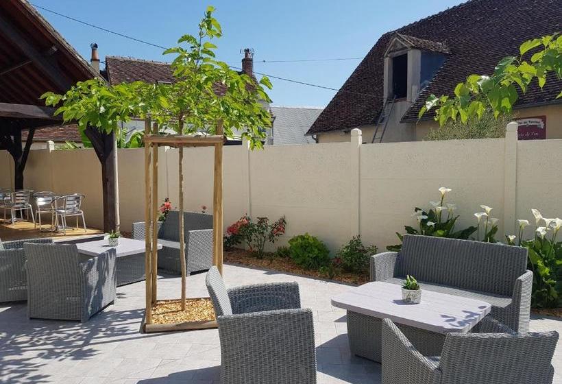 호텔 Hôtel Restaurant Le Moulin De La Renne Adults Only Proche Zoo De Beauval