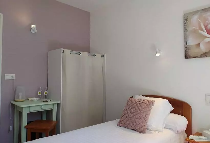 Отель Les Marronniers