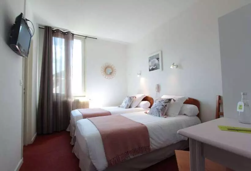 Отель Les Marronniers