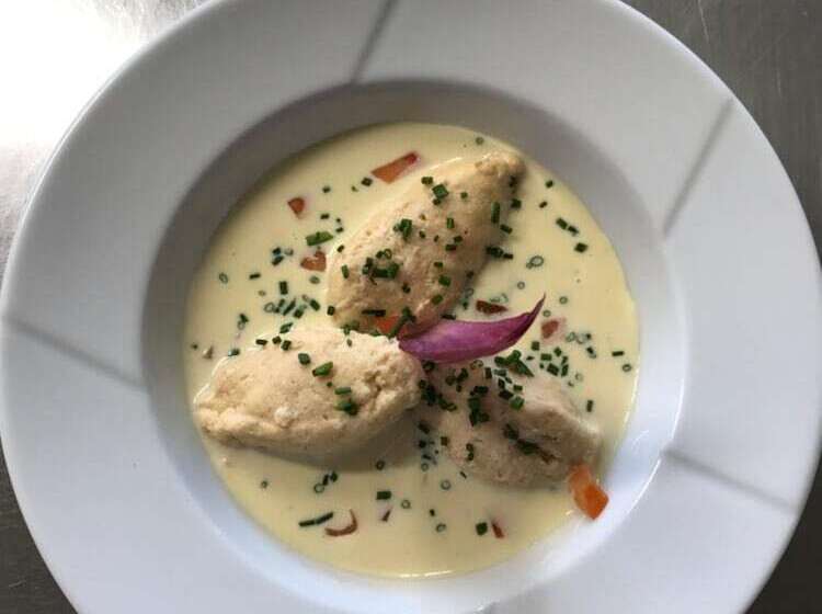 Отель Logis Auberge De La Poirie