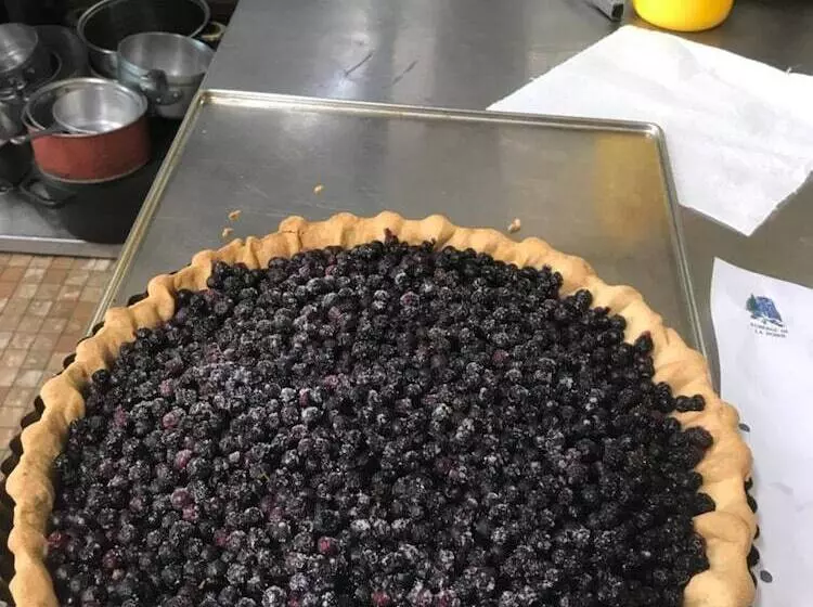 ホテル Logis Auberge De La Poirie