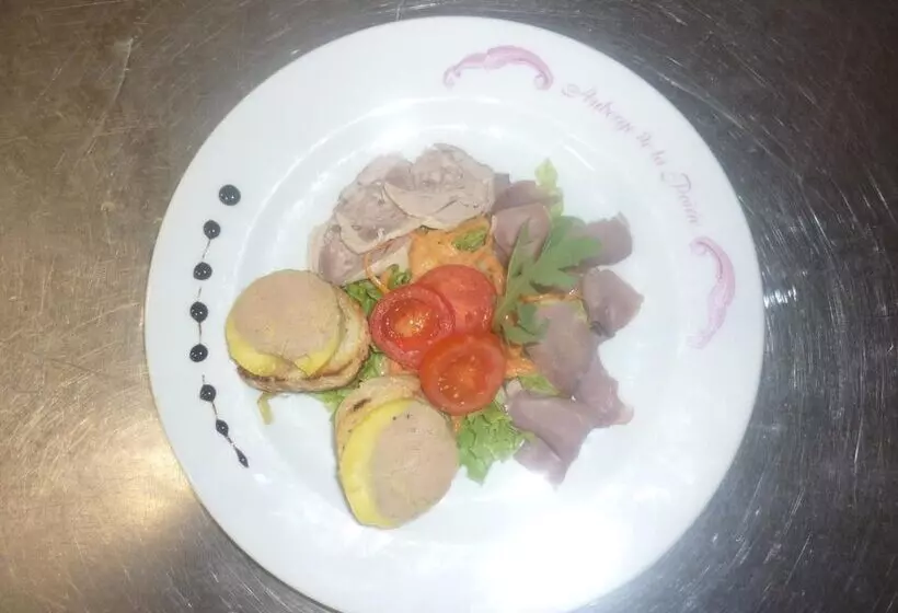 ホテル Logis Auberge De La Poirie