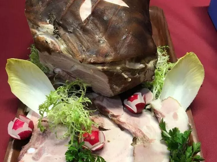 ホテル Logis Auberge De La Poirie