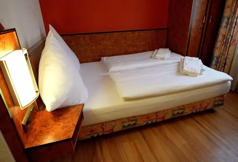 Отель Miramar Am Römer