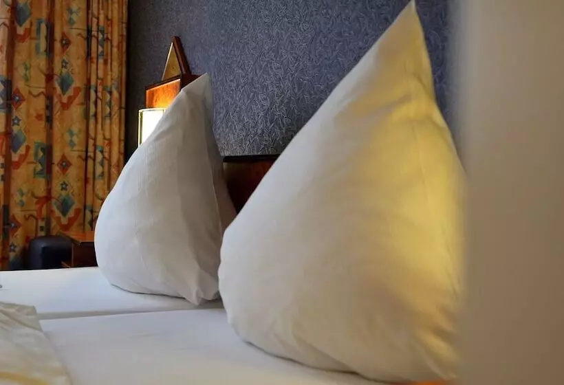 Отель Miramar Am Römer