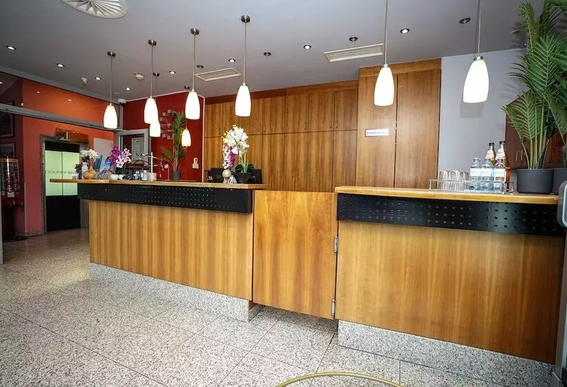 Отель Miramar Am Römer