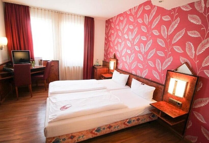 فندق Miramar Am Römer