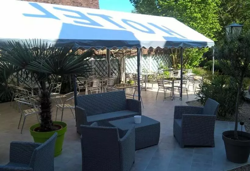 فندق Hôtel Restaurant Le Moulin De La Renne Adults Only Proche Zoo De Beauval