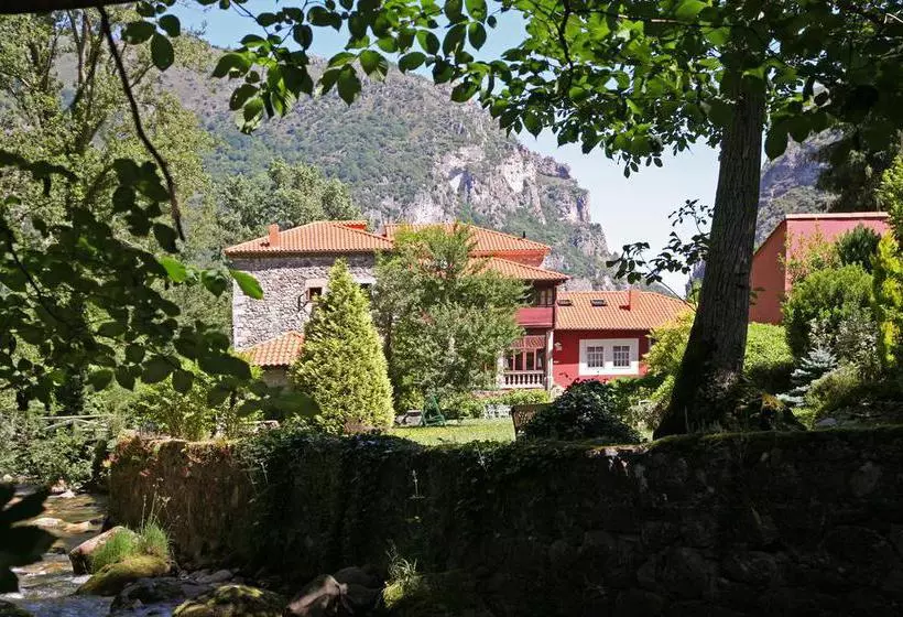 هتل Y Ar Palacio Flórez Estrada