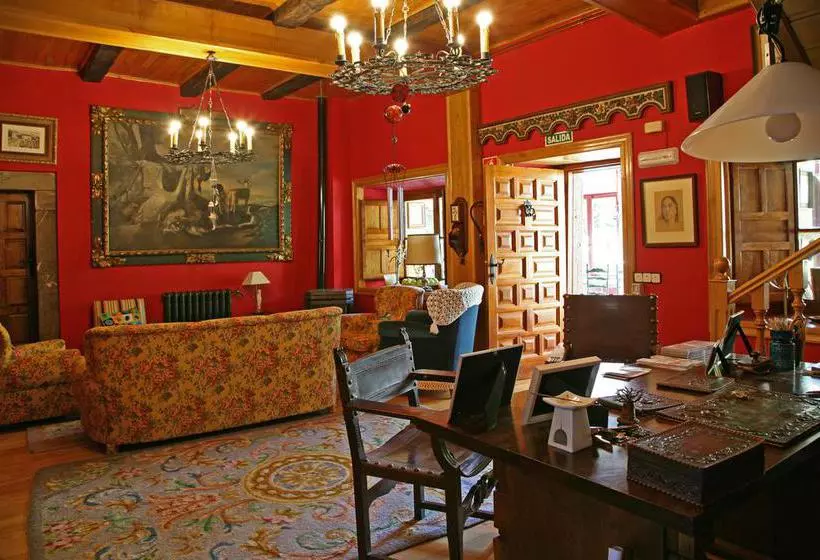 هتل Y Ar Palacio Flórez Estrada