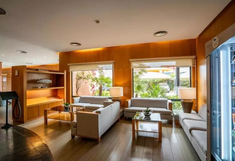 فندق Posadas De Espana Malaga