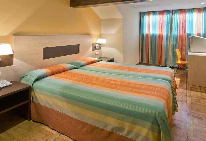 בית מלון כפרי Serhs Ski Port del Comte