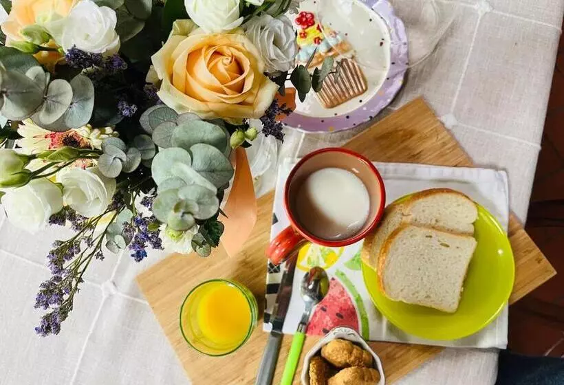 ベッドアンドブレックファースト Bed&breakfast Benedetta