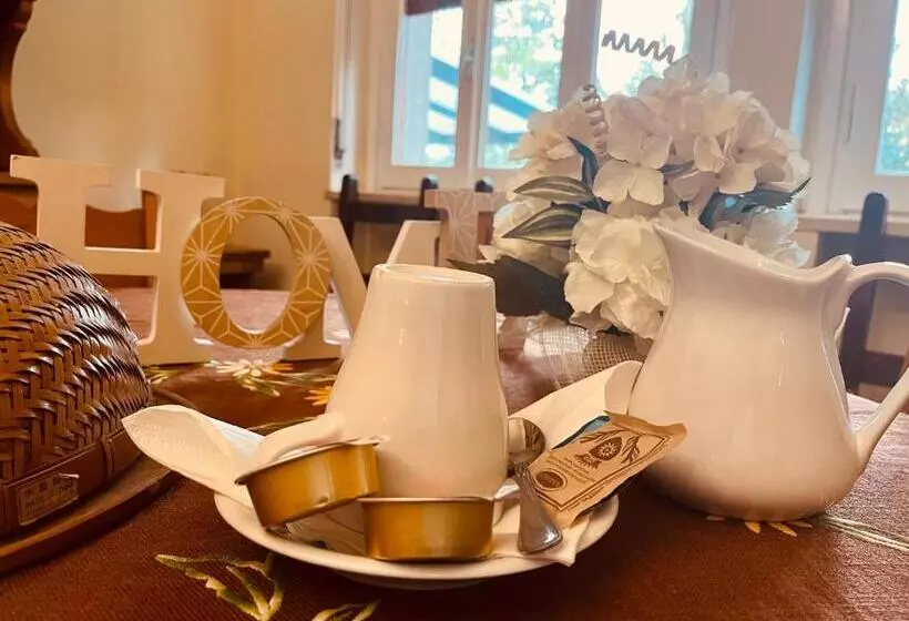 ベッドアンドブレックファースト Bed&breakfast Benedetta