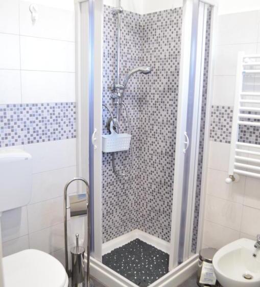 تختخواب و صبحانه Villa Longardi