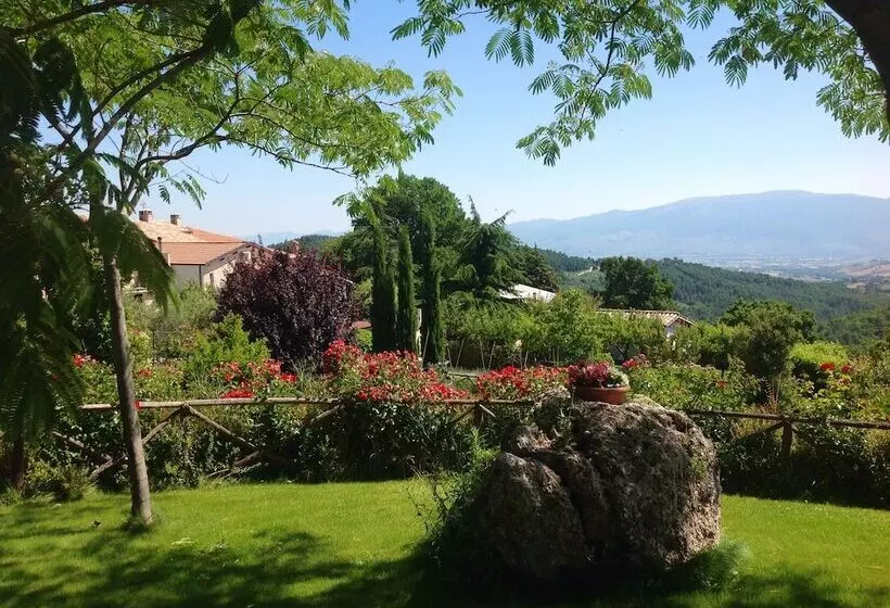 Maaseutuhotelli Agriturismo Santa Caterina