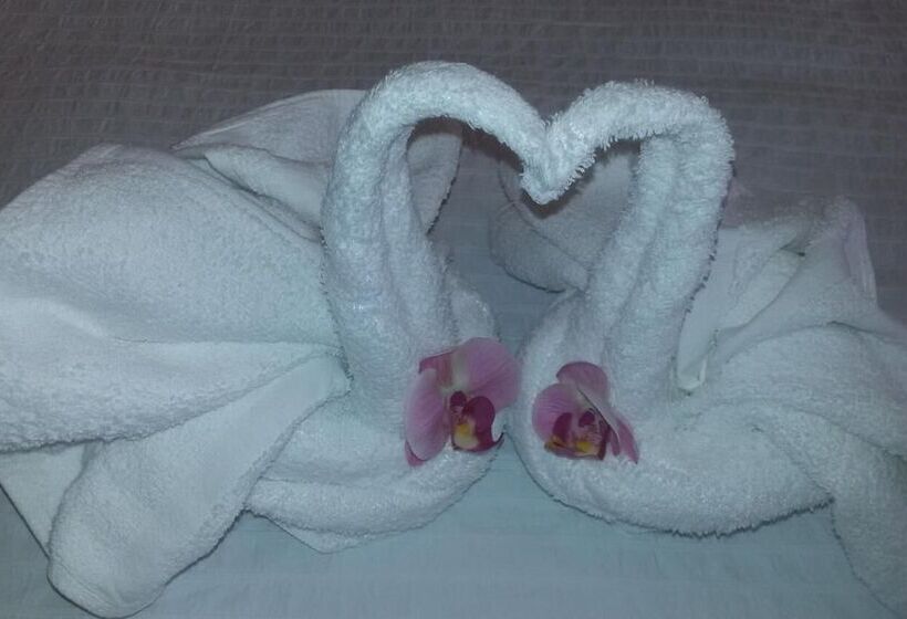 بنسيون Guest House Le Ginestre Dell Etna