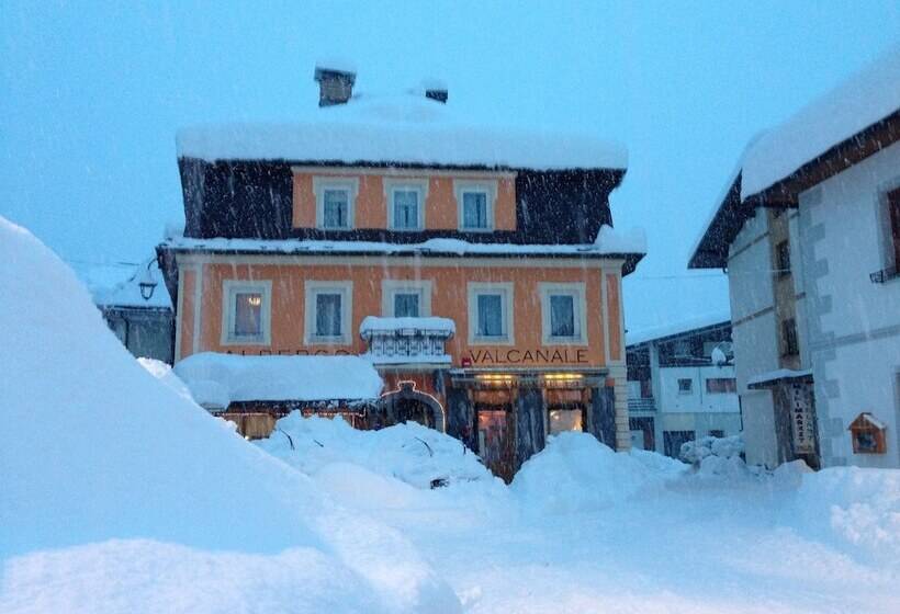 هتل Valcanale