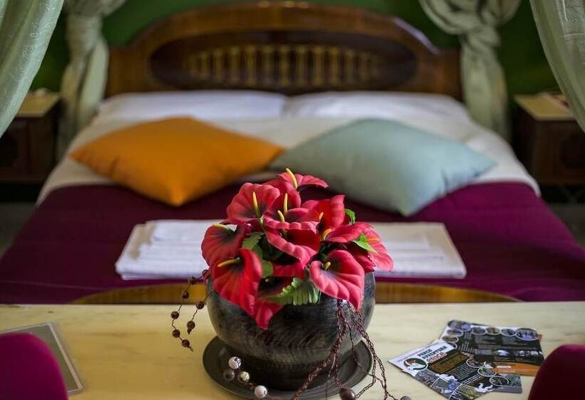 بنسيون The Villa Of Artists