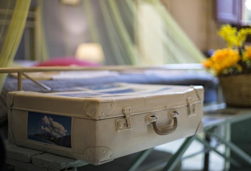 بنسيون The Villa Of Artists