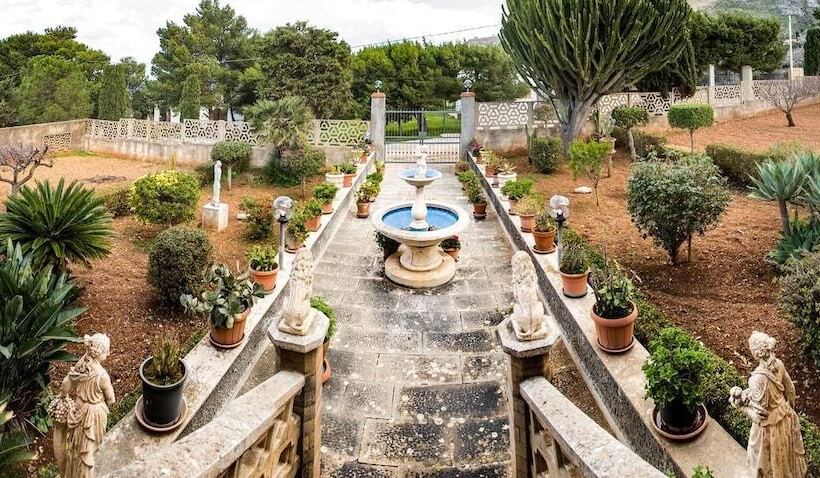 بنسيون The Villa Of Artists