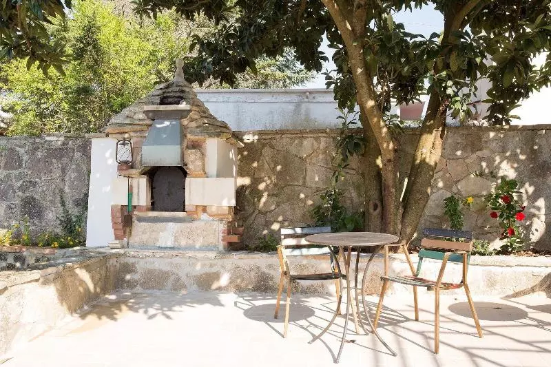 B&b Trulli E Mare