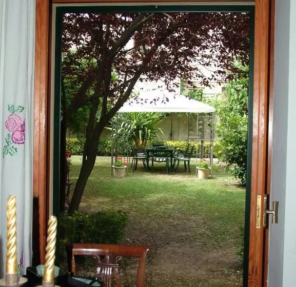 Aamiaismajoitus (B&B) Arco Di San Francesco