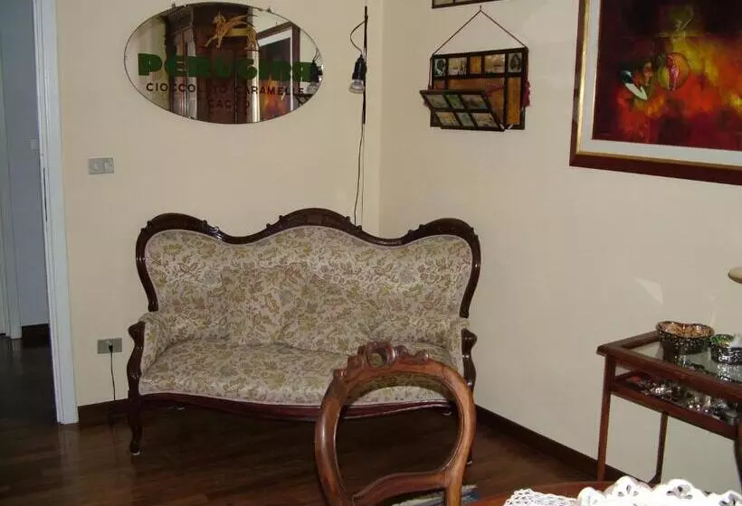 Aamiaismajoitus (B&B) Arco Di San Francesco