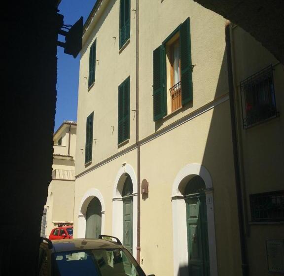 مبيت وإفطار Arco Di San Francesco