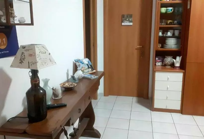 تختخواب و صبحانه Casa Dell Artista 1