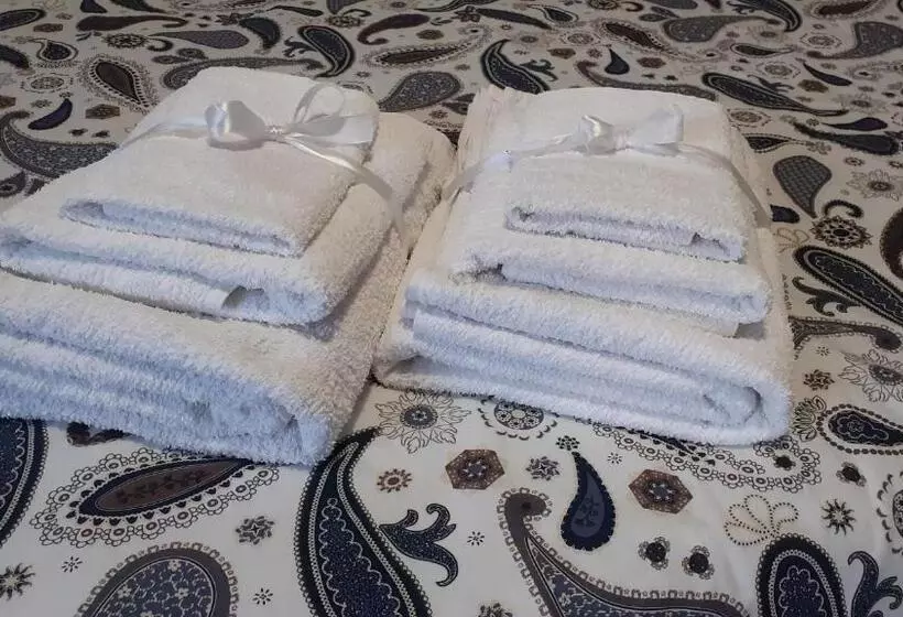 تختخواب و صبحانه Casa Dell Artista 1