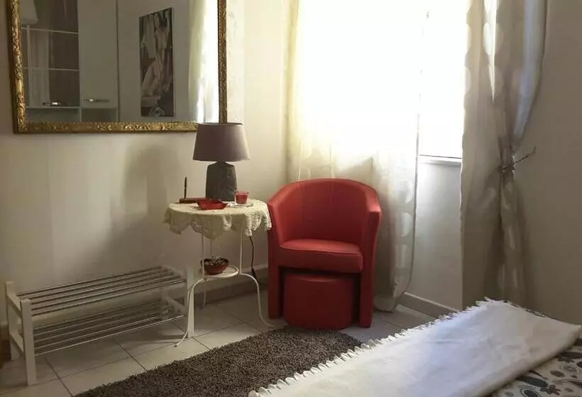 تختخواب و صبحانه Casa Dell Artista 1