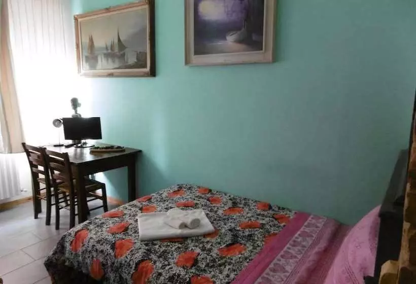 تختخواب و صبحانه Casa Ivanka