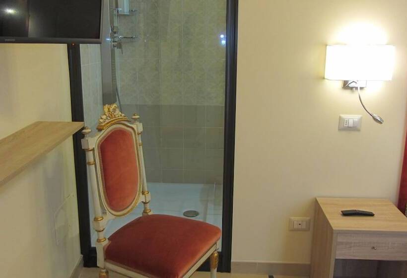 تختخواب و صبحانه Dimora Charleston Lecce Parcheggio Privato In Loco Gratis